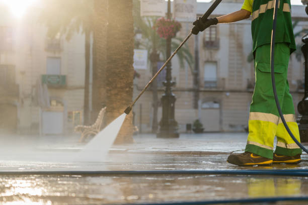 Best Garage Pressure Washing  in Adel, IA